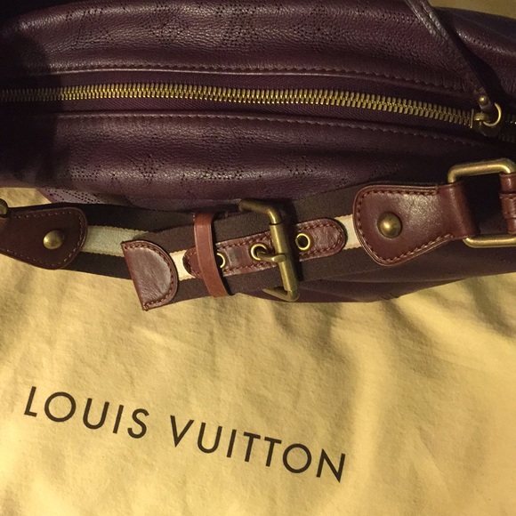 Authentic Louis Vuitton Onatah Mahina Bag. - Picture 2 of 13